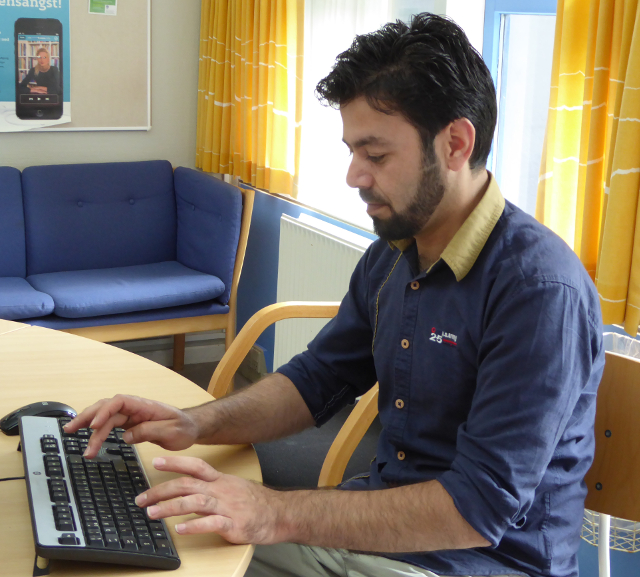 Omid Omarkhel fik 10 i danskuddannelsen. B�de mundtligt og skriftligt. 